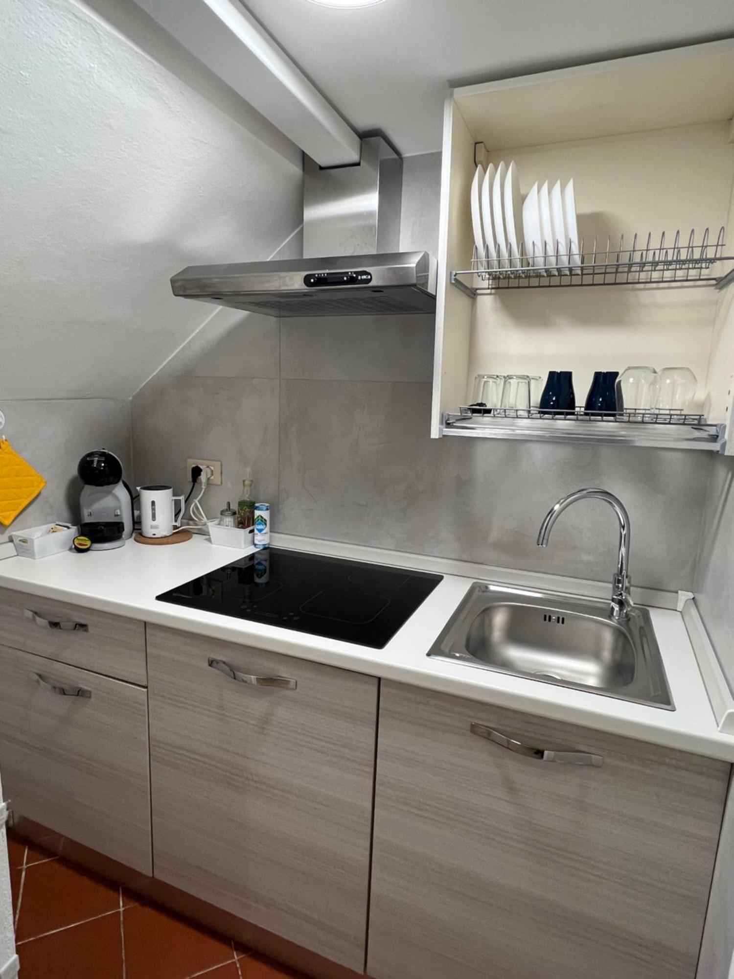 Al 106 Apartment Free Wi-Fi 5 Min Dalla Stazione Prato  Exterior photo